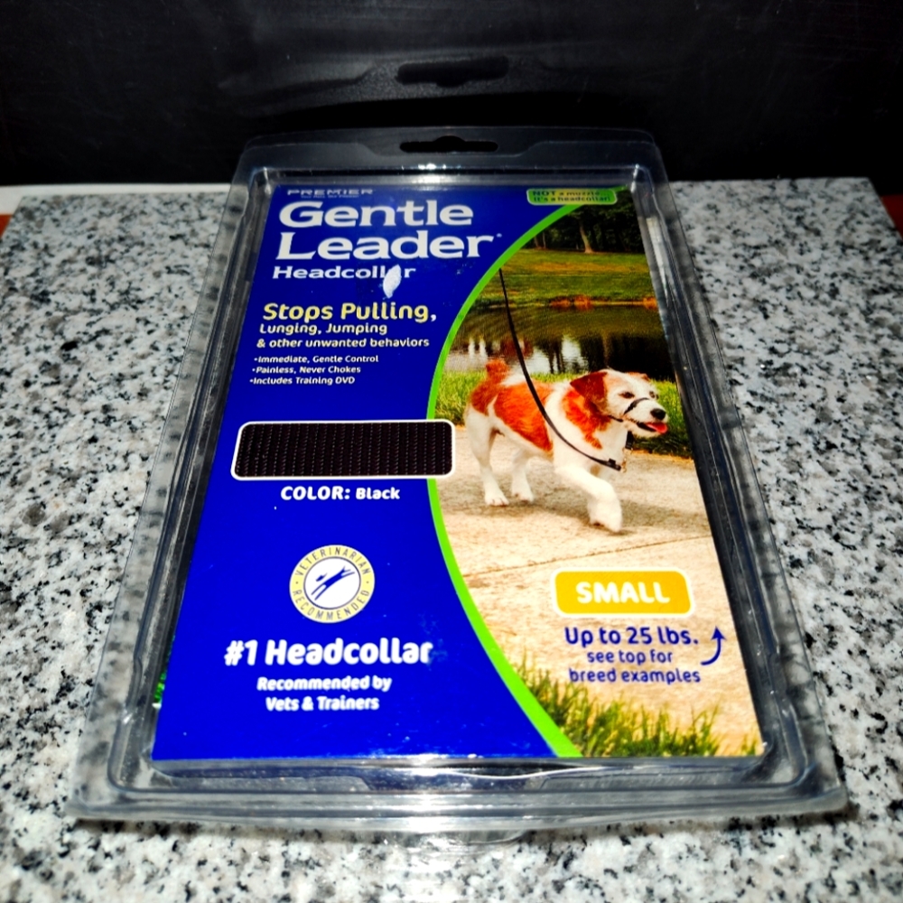 PetSafe Gentle Leader Head Collar Black Small Up to 25 lbs. Dogs Leash Guide DVD